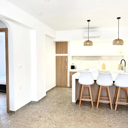 Sakellis 1- Steps To & Town *