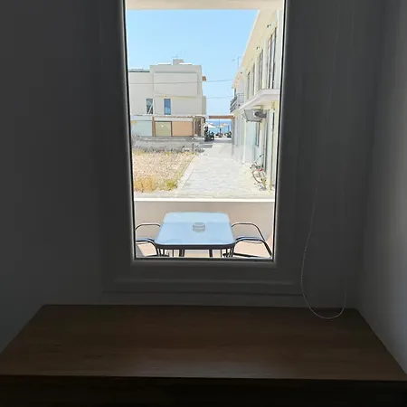 アパート Sakellis 1- Steps To & Town *