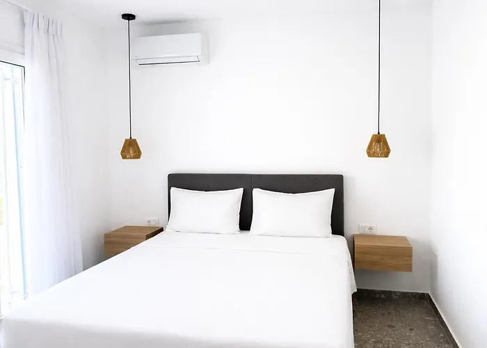 Sakellis 1- Steps To & Town Kardamena (Kos)